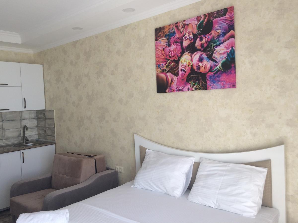 Aparthotel Selfie Batumi Eksteriør bilde